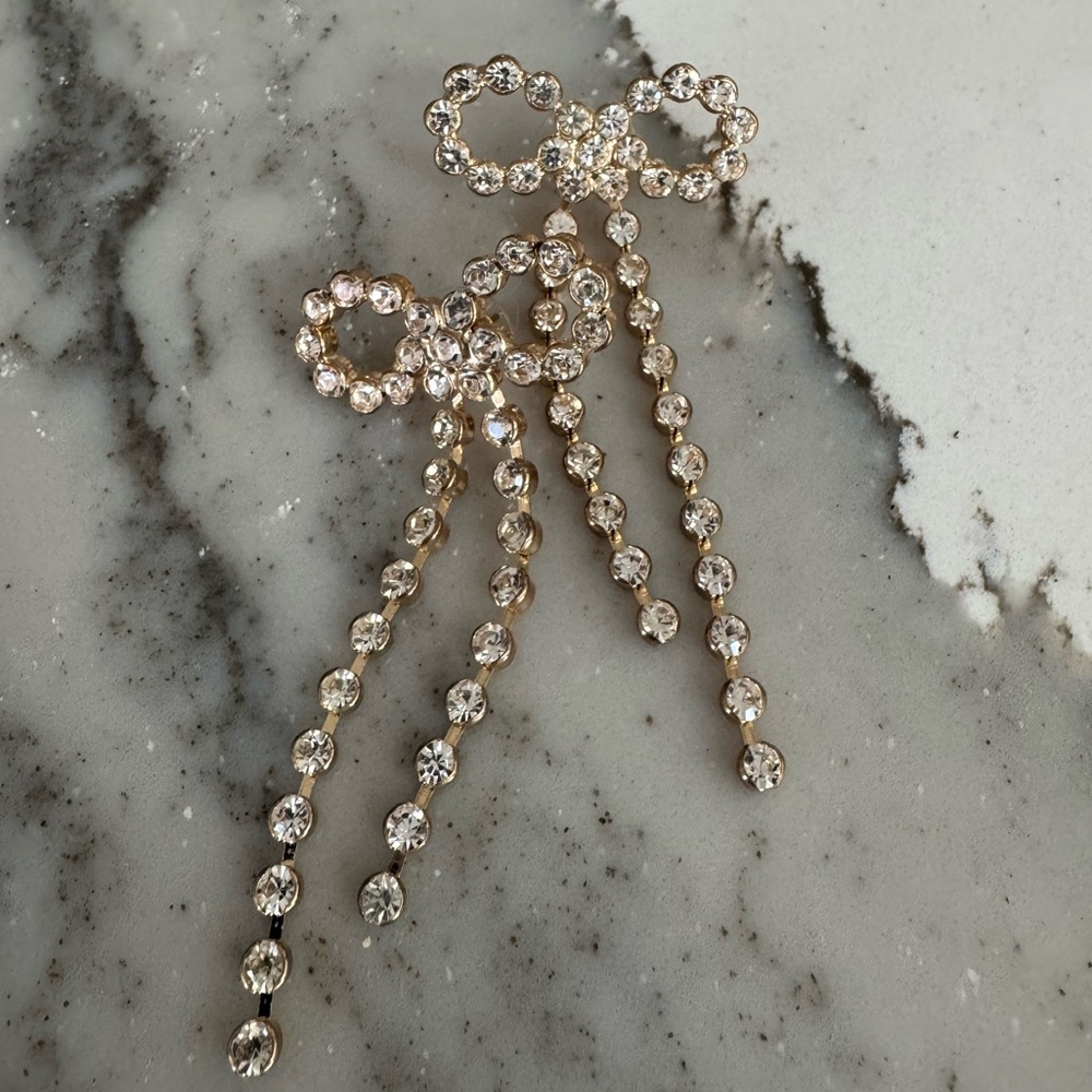 Elegant Gold Bow Earrings - Picture 2 of 4